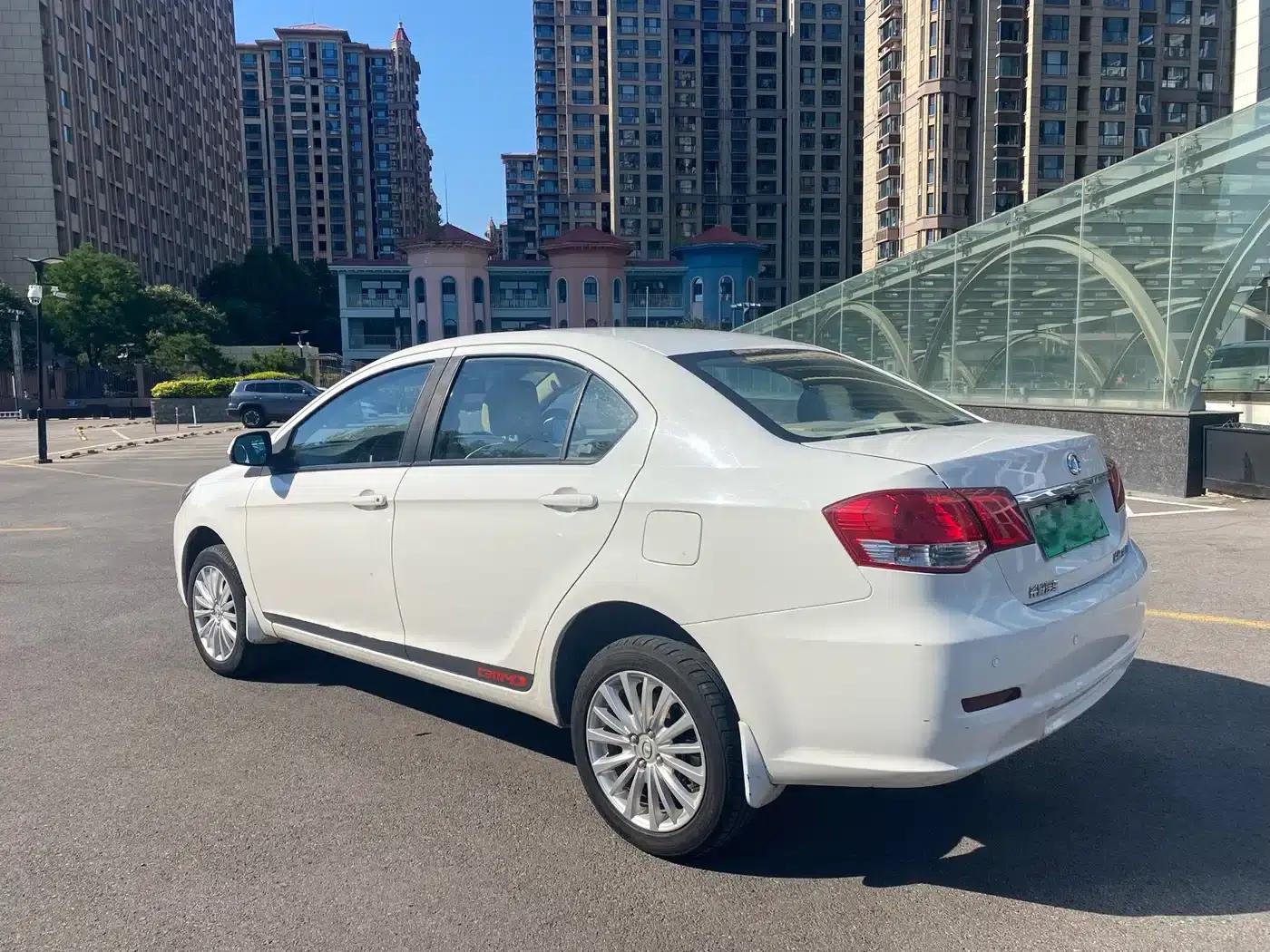 Great Wall C30 New Energy 2017 EV Comfort Model — миниатюра 4