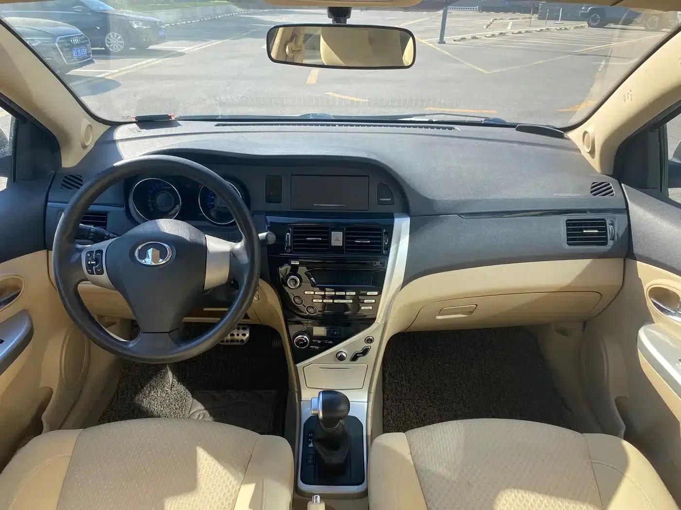 Great Wall C30 New Energy 2017 EV Comfort Model — миниатюра 7