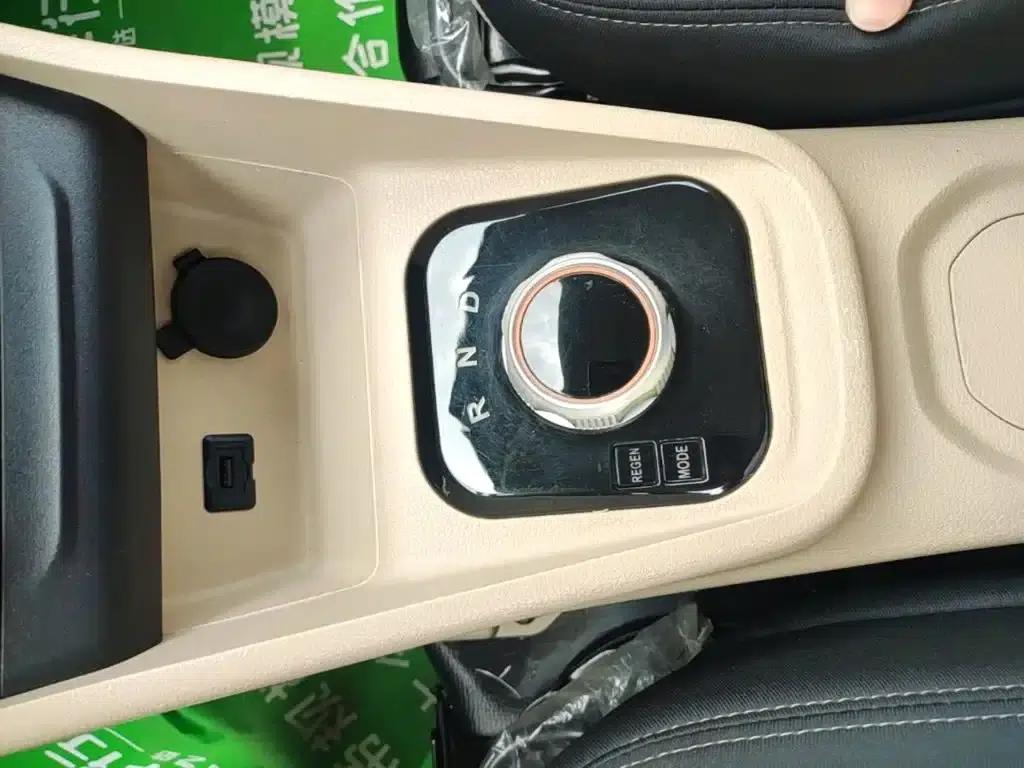 Transcend Star V5 EV 2021 Luxury 5-Seat Van with Lingdian System — миниатюра 14
