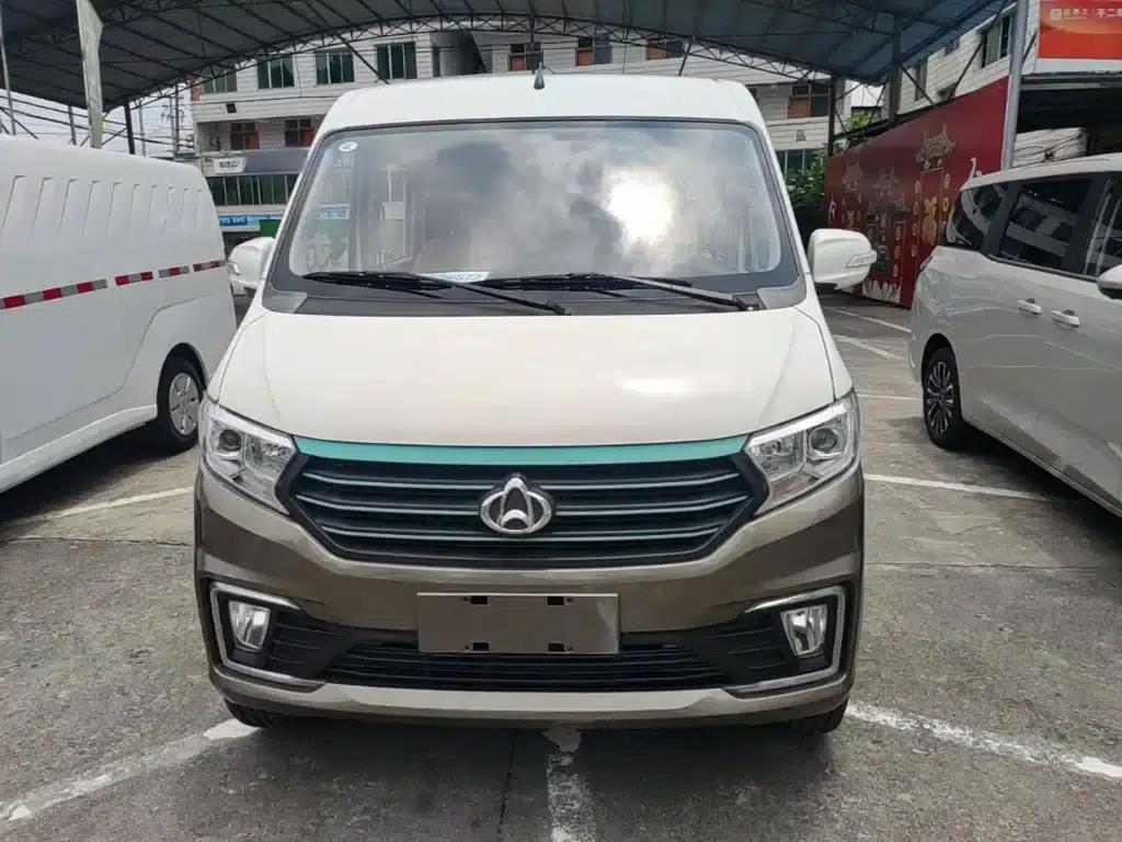 Transcend Star V5 EV 2021 Luxury 5-Seat Van with Lingdian System — миниатюра 3