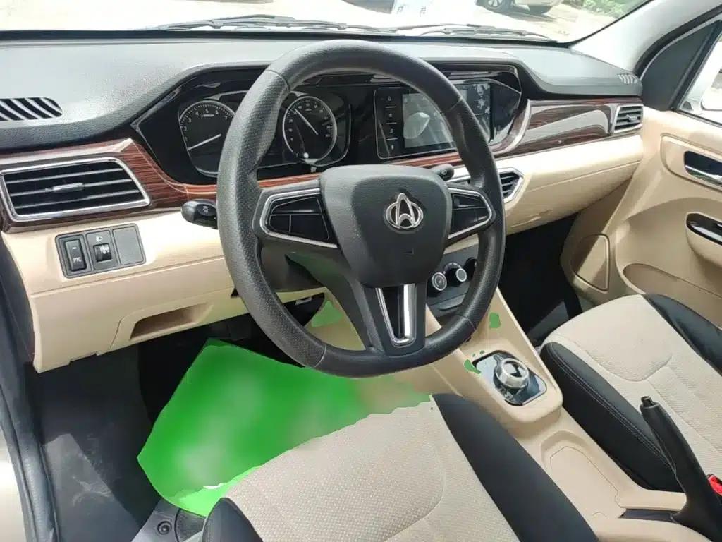 Transcend Star V5 EV 2021 Luxury 5-Seat Van with Lingdian System — миниатюра 10