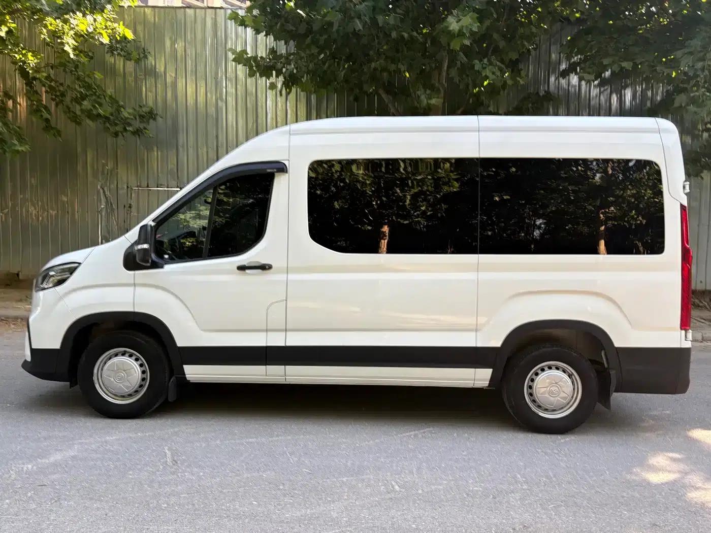 Xintu V90 2022 2.0T Manual Yunjie Front-Wheel Drive Long Wheelbase High Roof Single Rear Tire 7 Seats — миниатюра 6