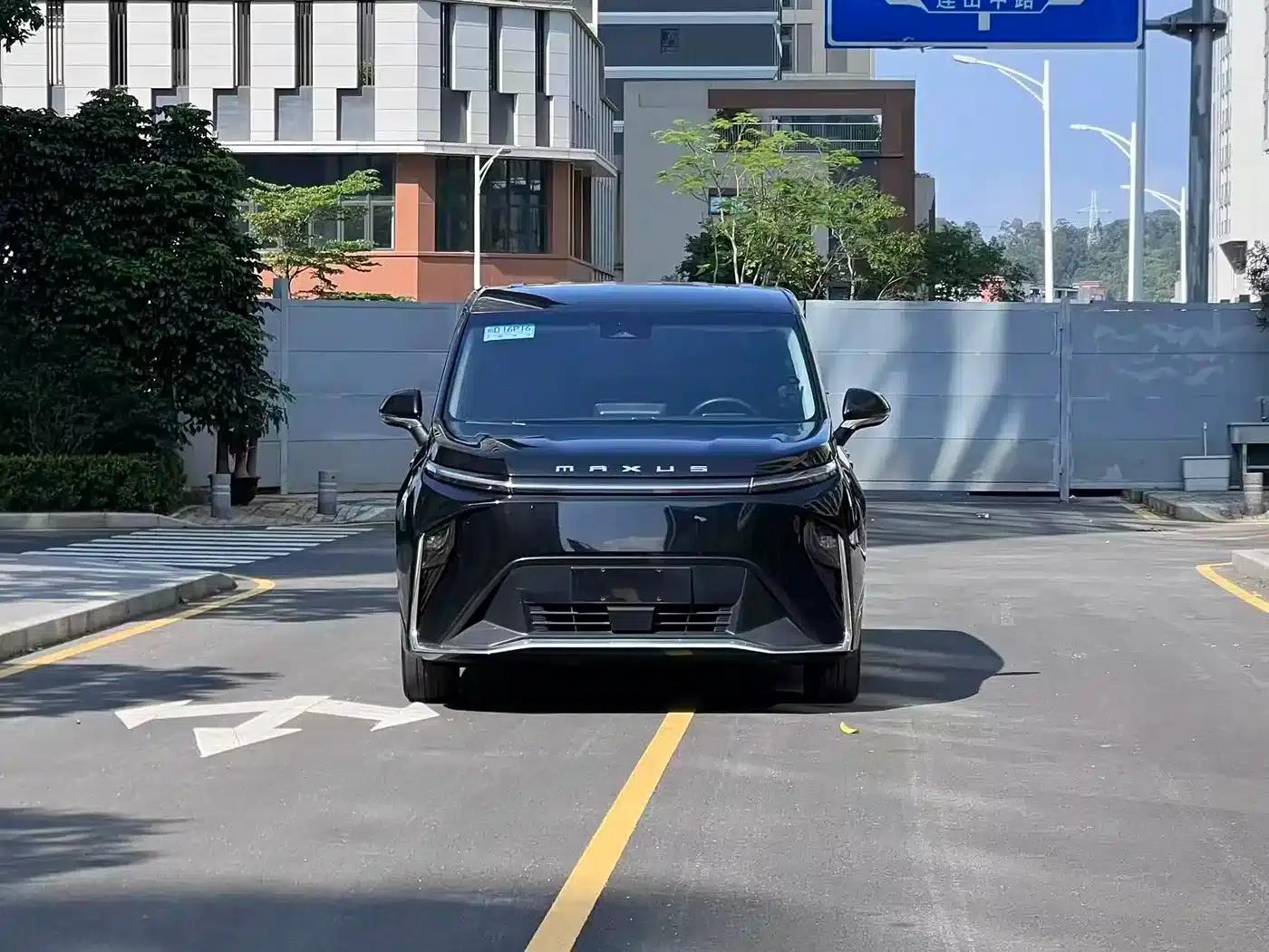 Everyone 9 2022 Long Range Oasis 7-Seater Edition — миниатюра 1