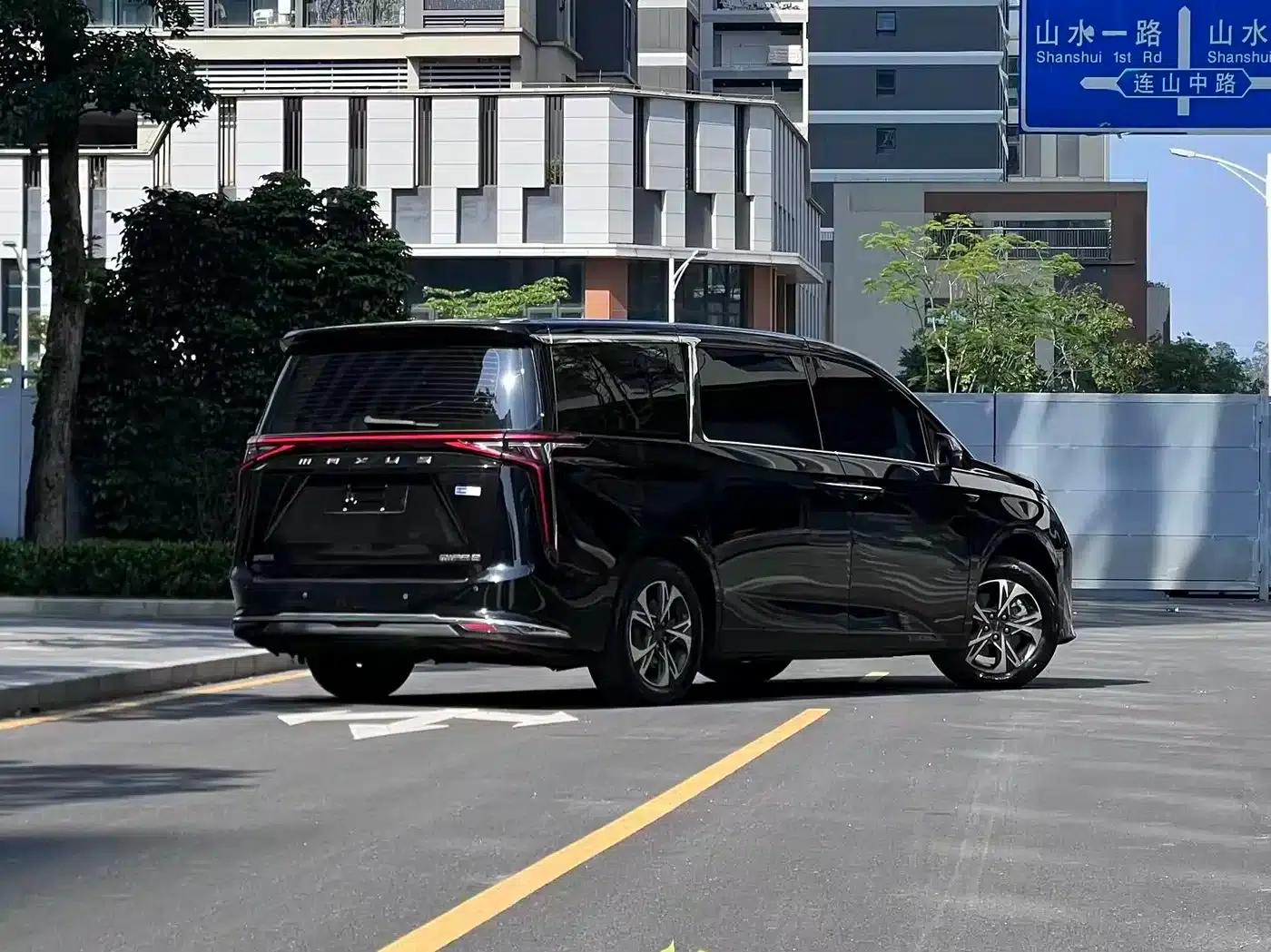 Everyone 9 2022 Long Range Oasis 7-Seater Edition — миниатюра 7