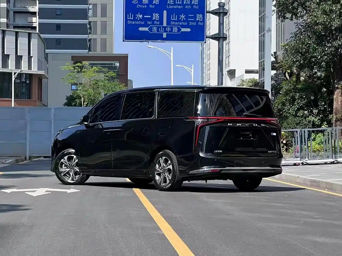 Everyone 9 2022 Long Range Oasis 7-Seater Edition — миниатюра 8
