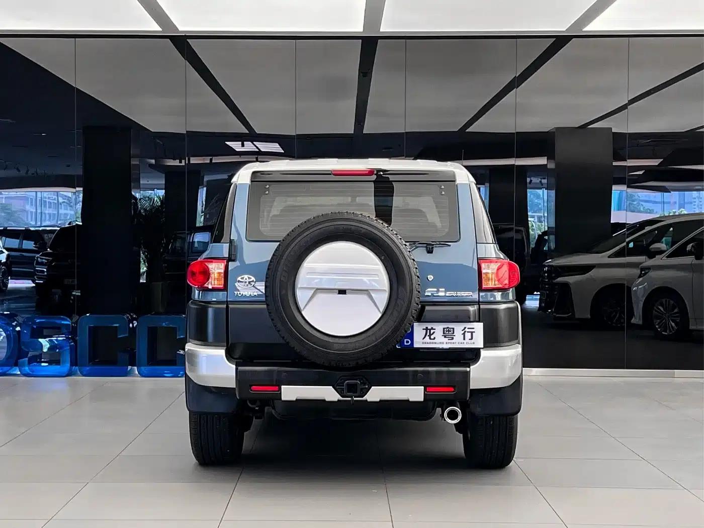 2019 FJ Cruiser 4.0L Automatic — миниатюра 5