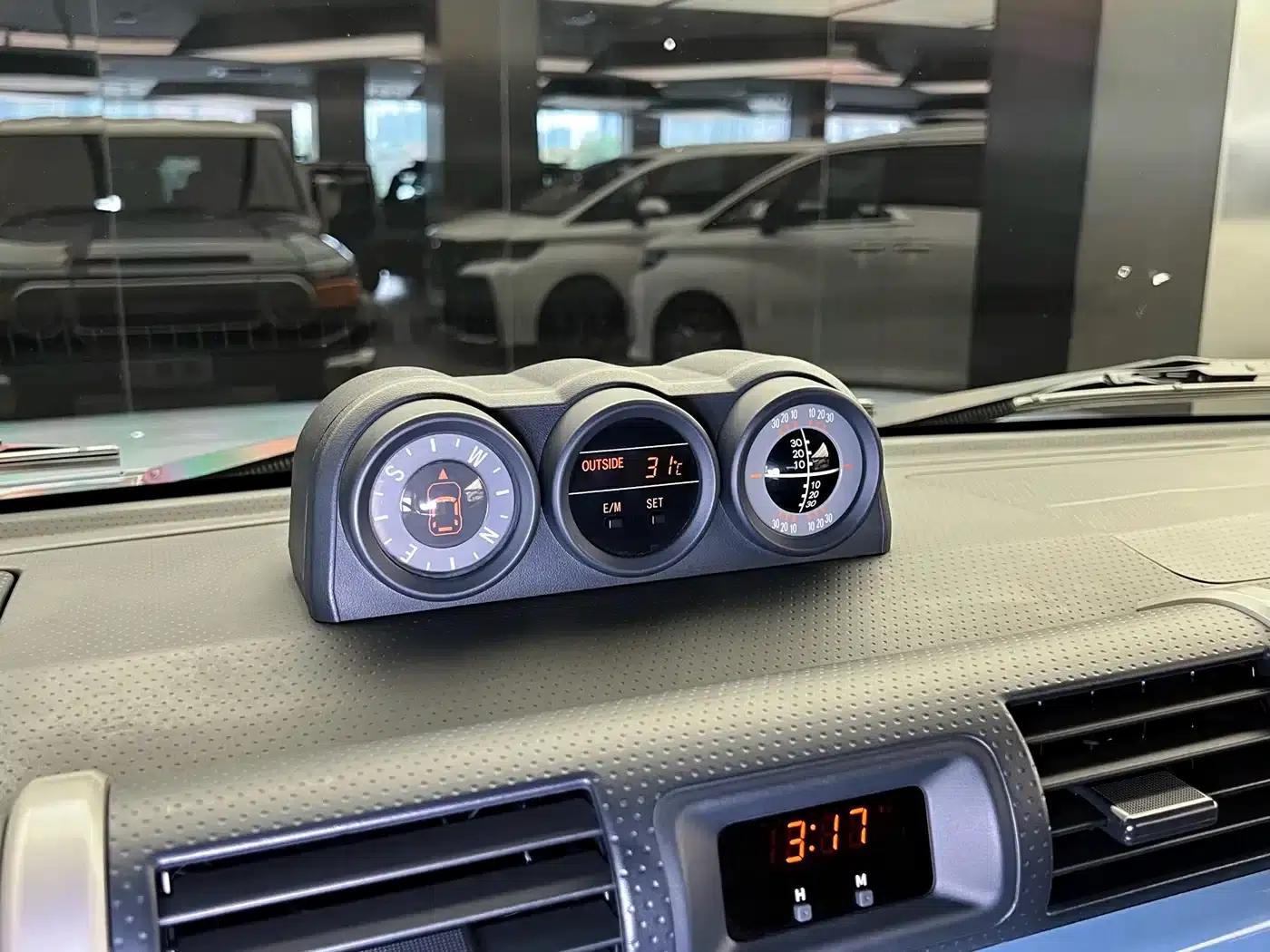 2019 FJ Cruiser 4.0L Automatic — миниатюра 8