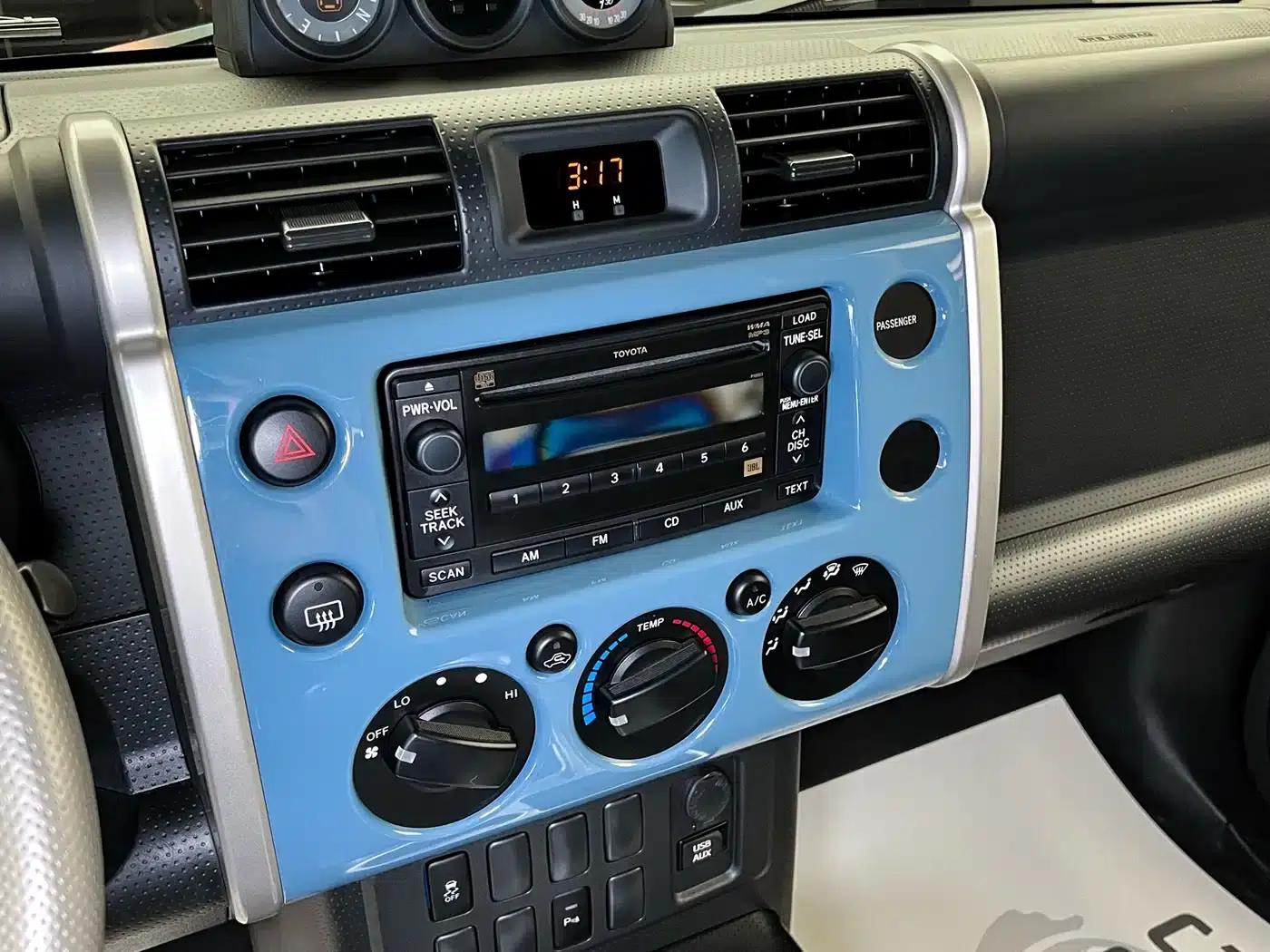 2019 FJ Cruiser 4.0L Automatic — миниатюра 9