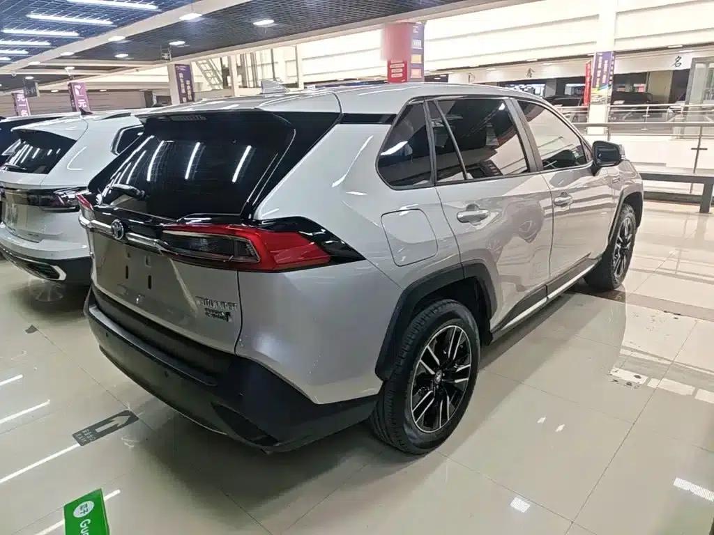 Highlander New Energy 2021 High-Performance Edition 2.5L Two-Wheel Drive Sport Edition — миниатюра 7