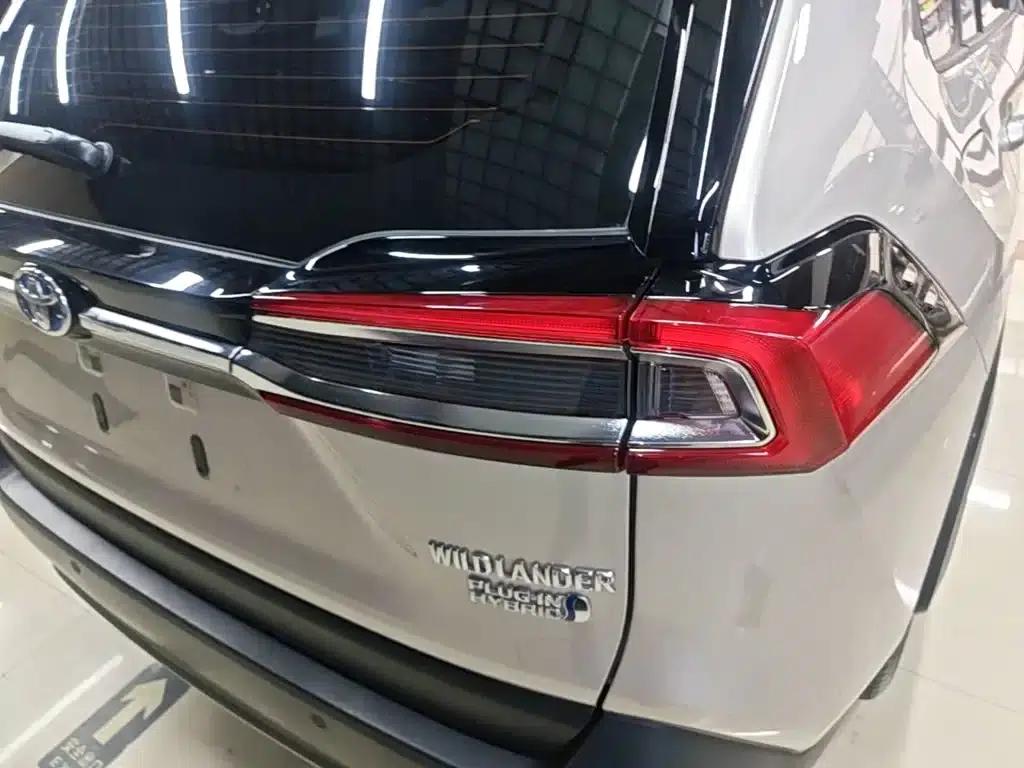 Highlander New Energy 2021 High-Performance Edition 2.5L Two-Wheel Drive Sport Edition — миниатюра 8