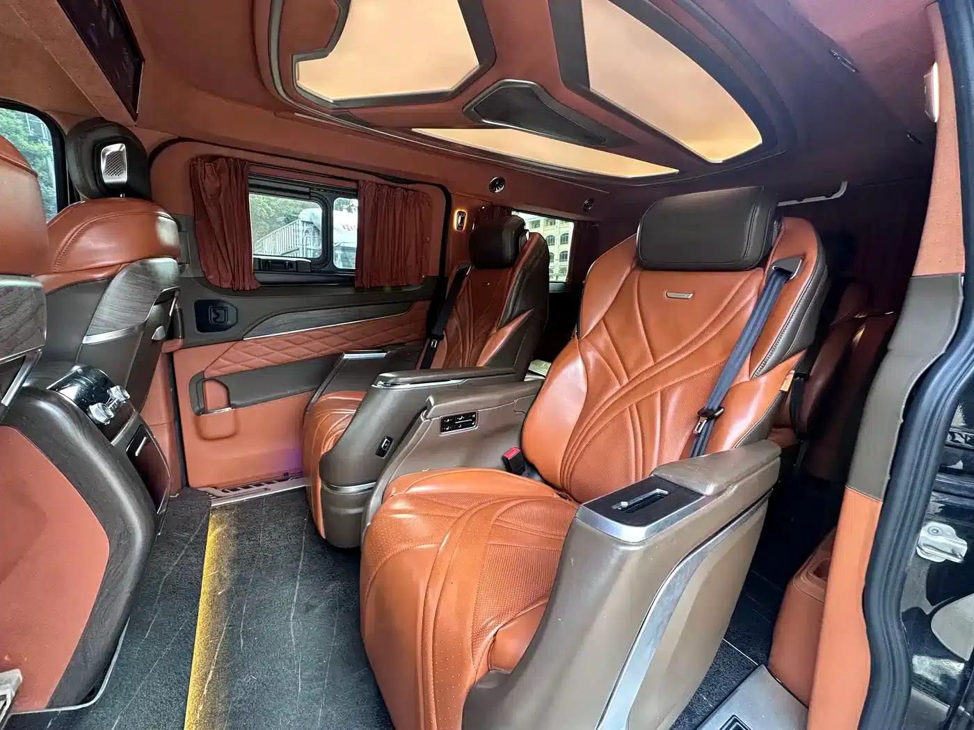 Tourneo 2023 2.0T Automatic Luxury Edition — миниатюра 5