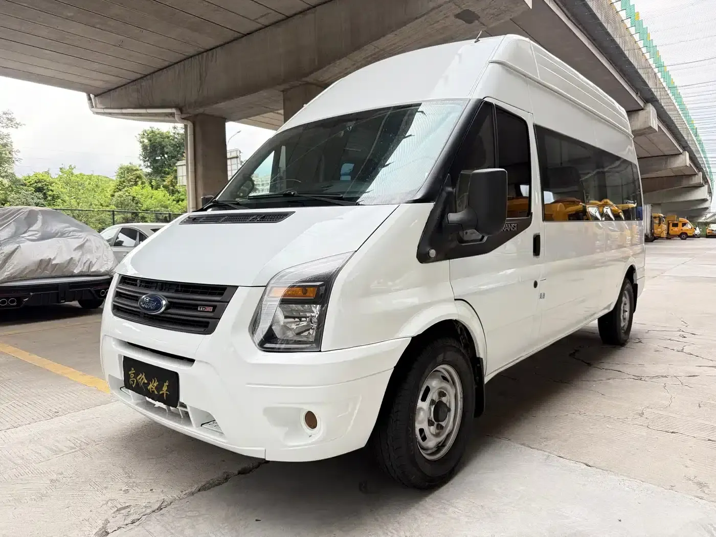 New Generation Ford Transit 2016 Model 2.2T Long Wheelbase 6-Seat High Roof Multi-Purpose Vehicle — миниатюра 1