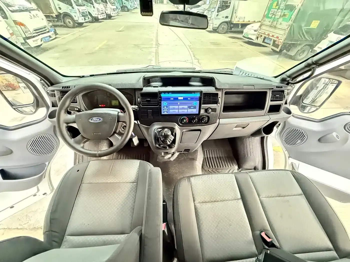 New Generation Ford Transit 2016 Model 2.2T Long Wheelbase 6-Seat High Roof Multi-Purpose Vehicle — миниатюра 14