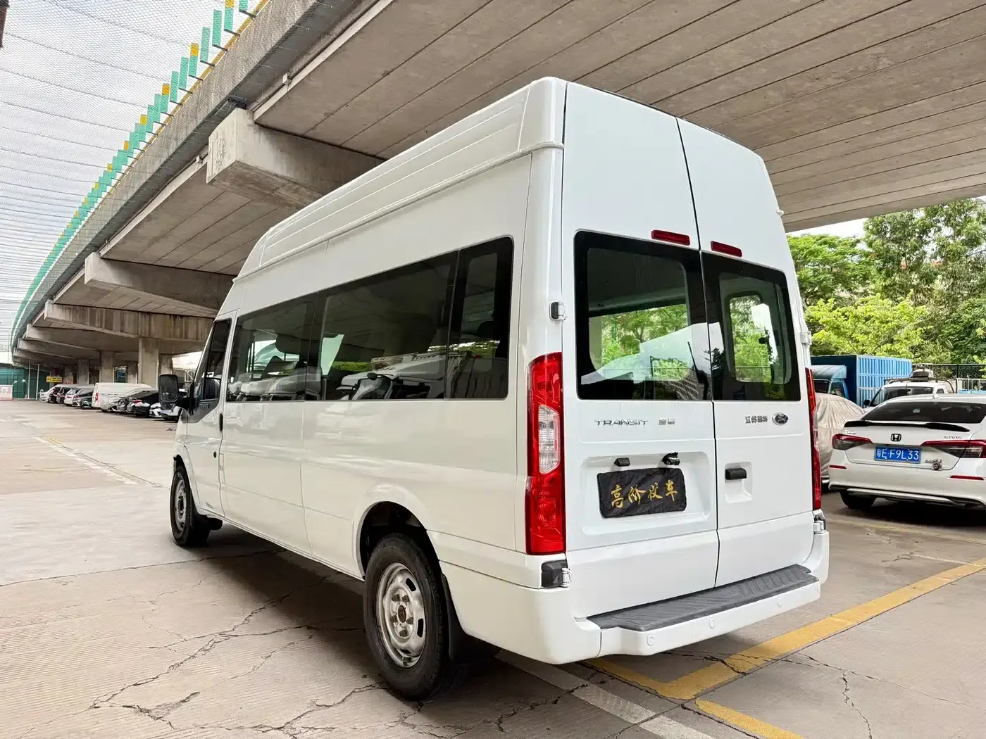 New Generation Ford Transit 2016 Model 2.2T Long Wheelbase 6-Seat High Roof Multi-Purpose Vehicle — миниатюра 5