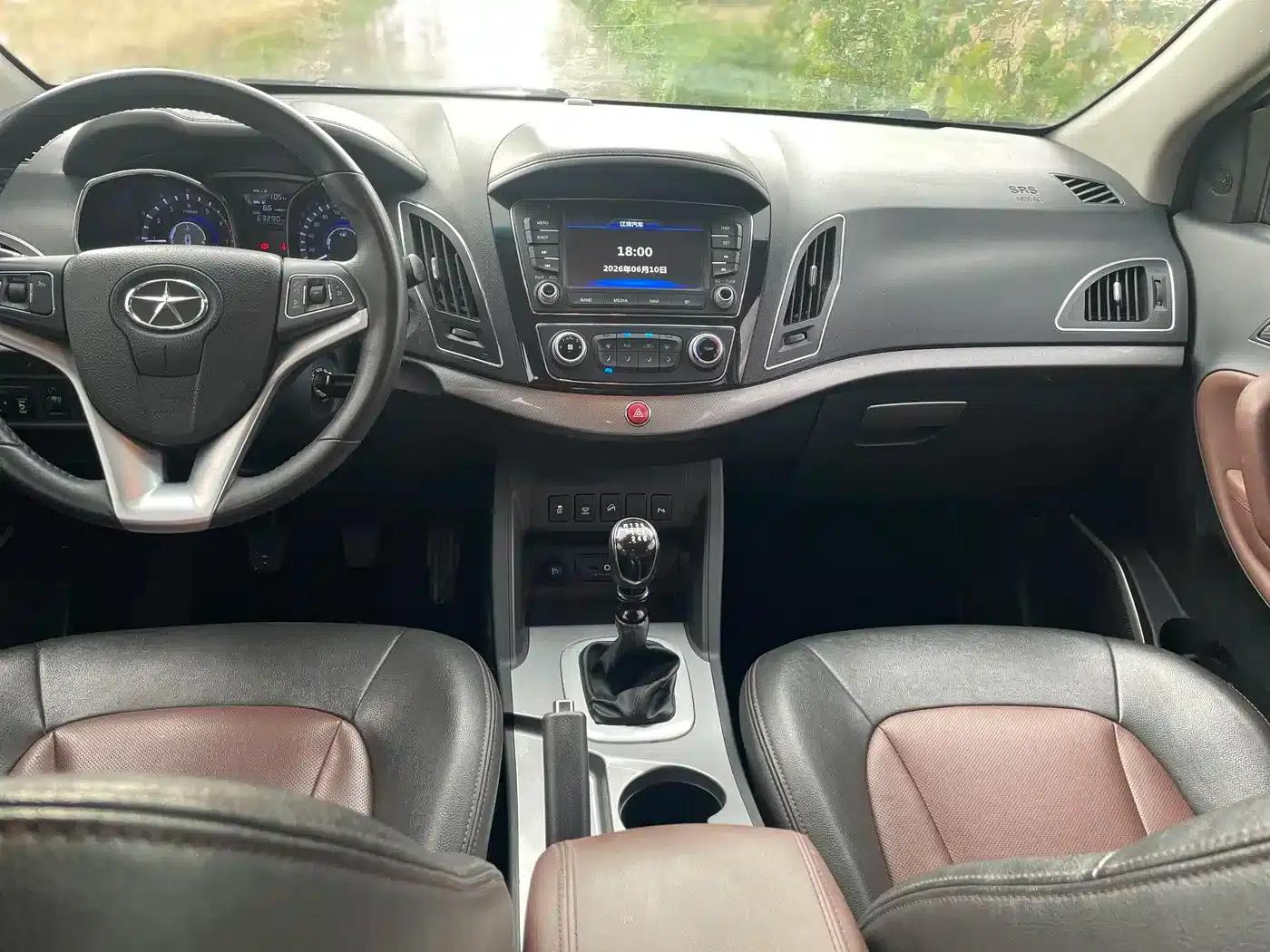 Refine S5 2015 1.5T Manual Deluxe Sport Edition — миниатюра 6