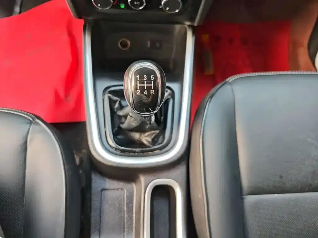 Golden Lion M Classic 2022 Panda Edition 1.5L Touring Lion Bus (5 Seats) — миниатюра 14