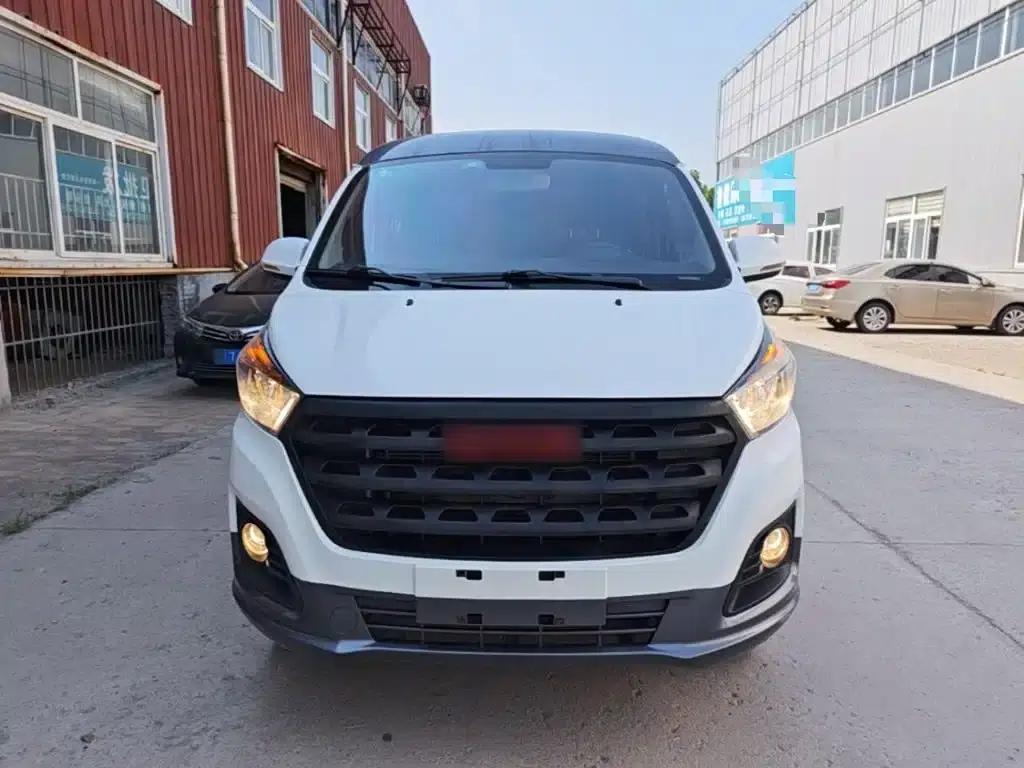 Golden Lion M Classic 2022 Panda Edition 1.5L Touring Lion Bus (5 Seats) — миниатюра 3