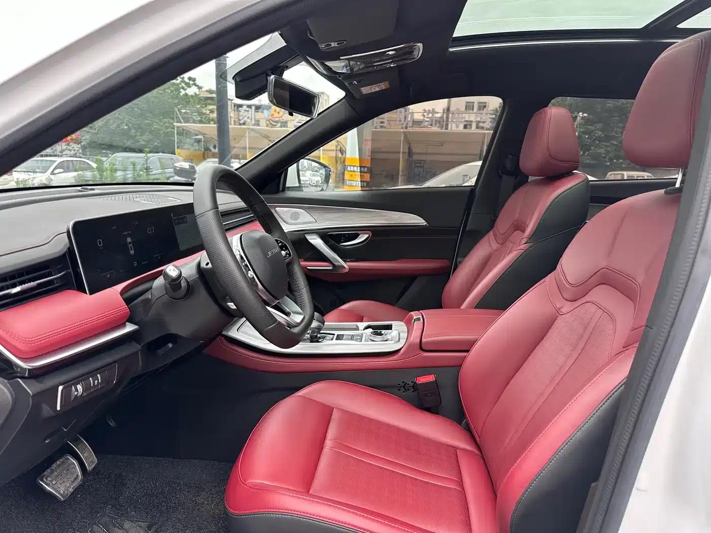 Jetour X70 PRO 2024 1.5T DCT Peanut Edition 5-seater — миниатюра 6