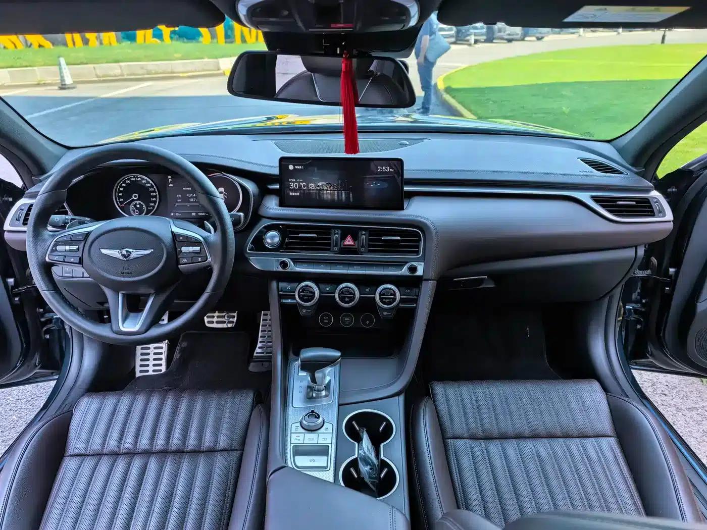 Genesis G70 2021 2.0T Rear-Wheel Drive Luxury Edition — миниатюра 10