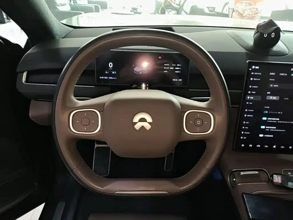 NIO ES8 2024 100kWh Signature Edition — миниатюра 11