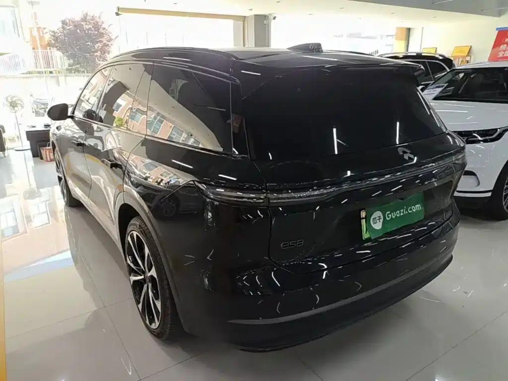 NIO ES8 2024 100kWh Signature Edition — миниатюра 5
