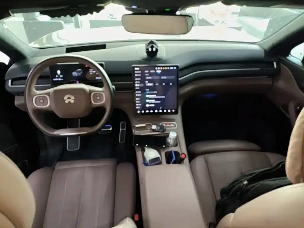 NIO ES8 2024 100kWh Signature Edition — миниатюра 10