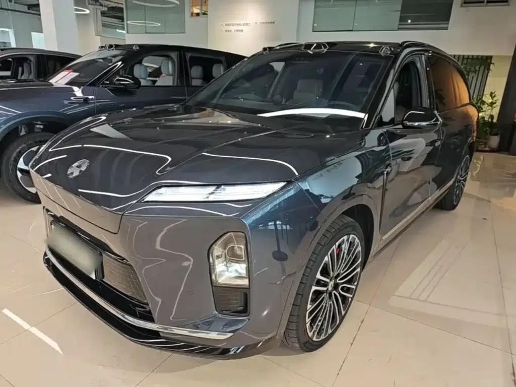 NIO ES8 2026 Model Six-Seat Executive Signature Edition — миниатюра 1
