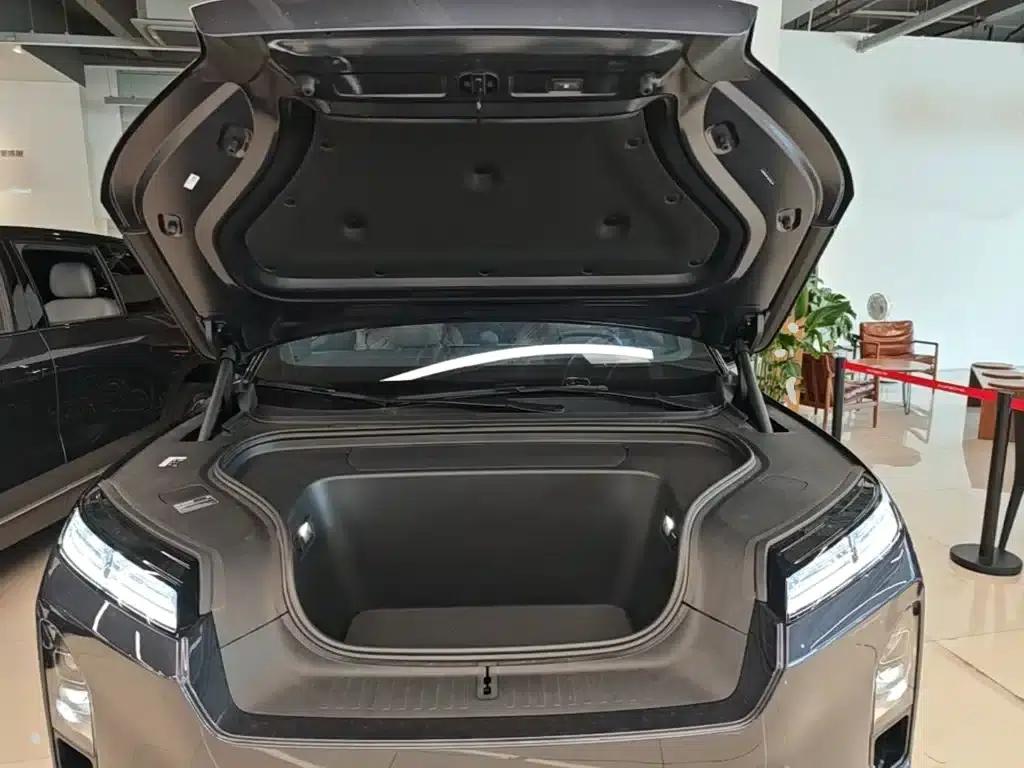 NIO ES8 2026 Model Six-Seat Executive Signature Edition — миниатюра 20