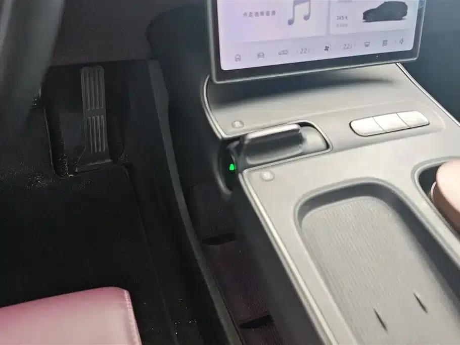 NIO ET5T 2023 75kWh Touring — миниатюра 16