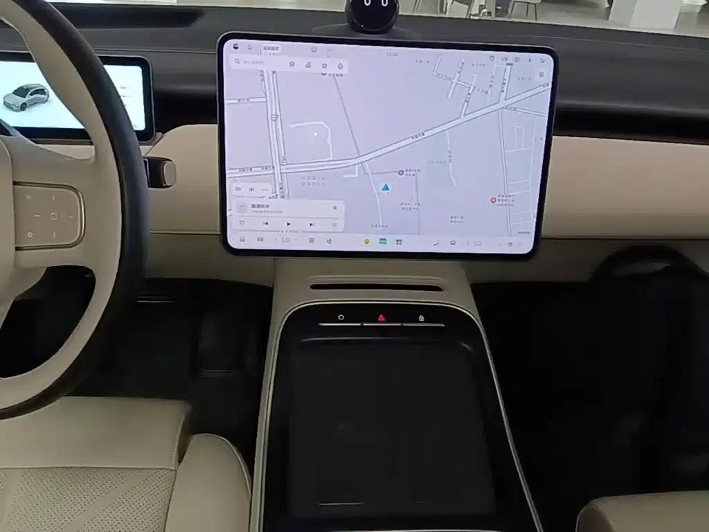 NIO ET5T 2025 75kWh Touring — миниатюра 13