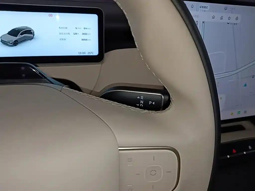 NIO ET5T 2025 75kWh Touring — миниатюра 14