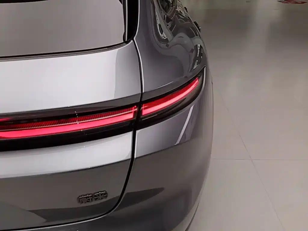 NIO ET5T 2025 75kWh Touring — миниатюра 8