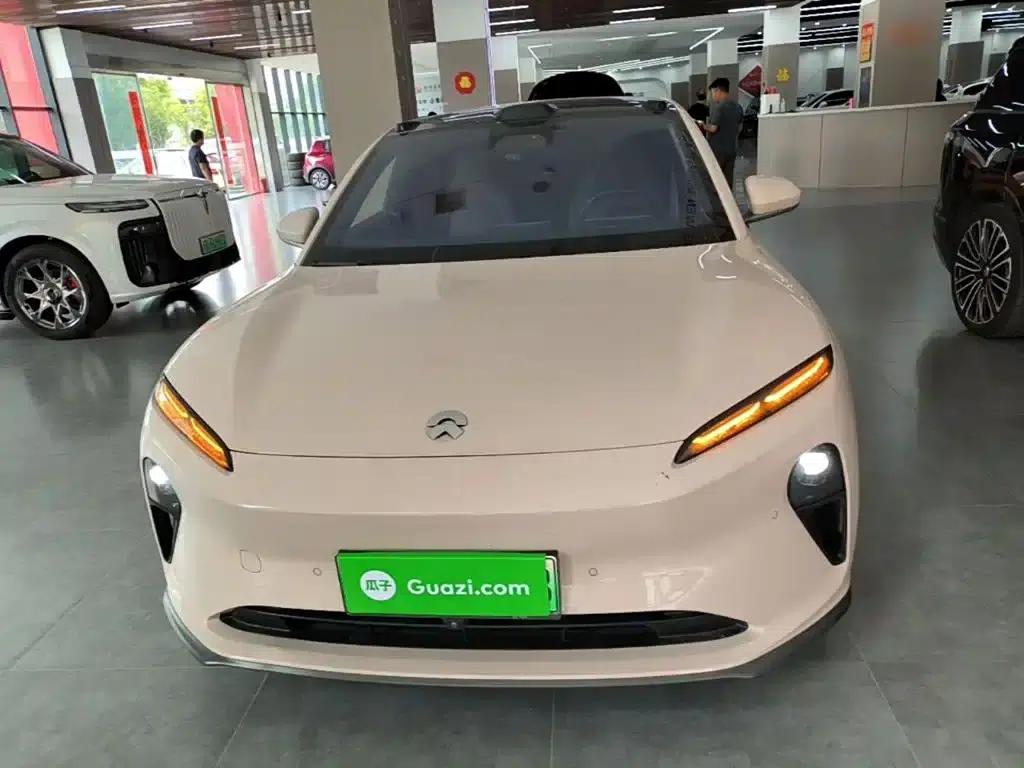 NIO ET5T 2023 75kWh Touring — миниатюра 3