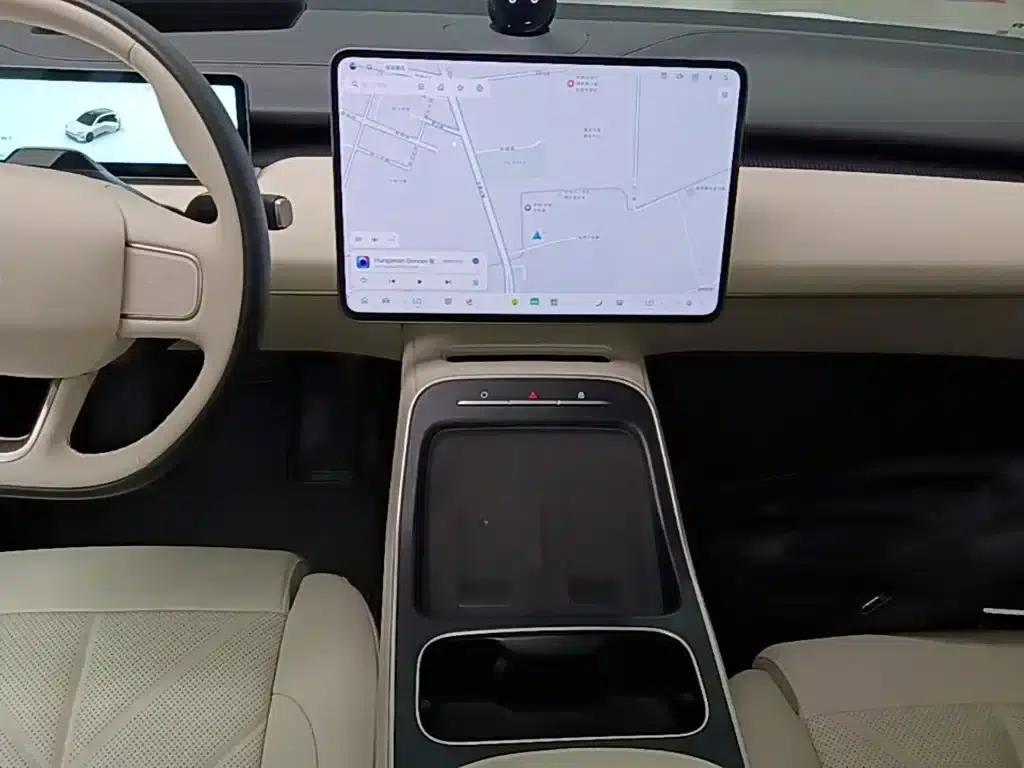 NIO ET5T 2025 75kWh Touring — миниатюра 13
