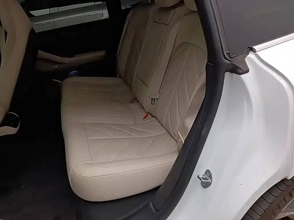 NIO ET5T 2025 75kWh Touring — миниатюра 17