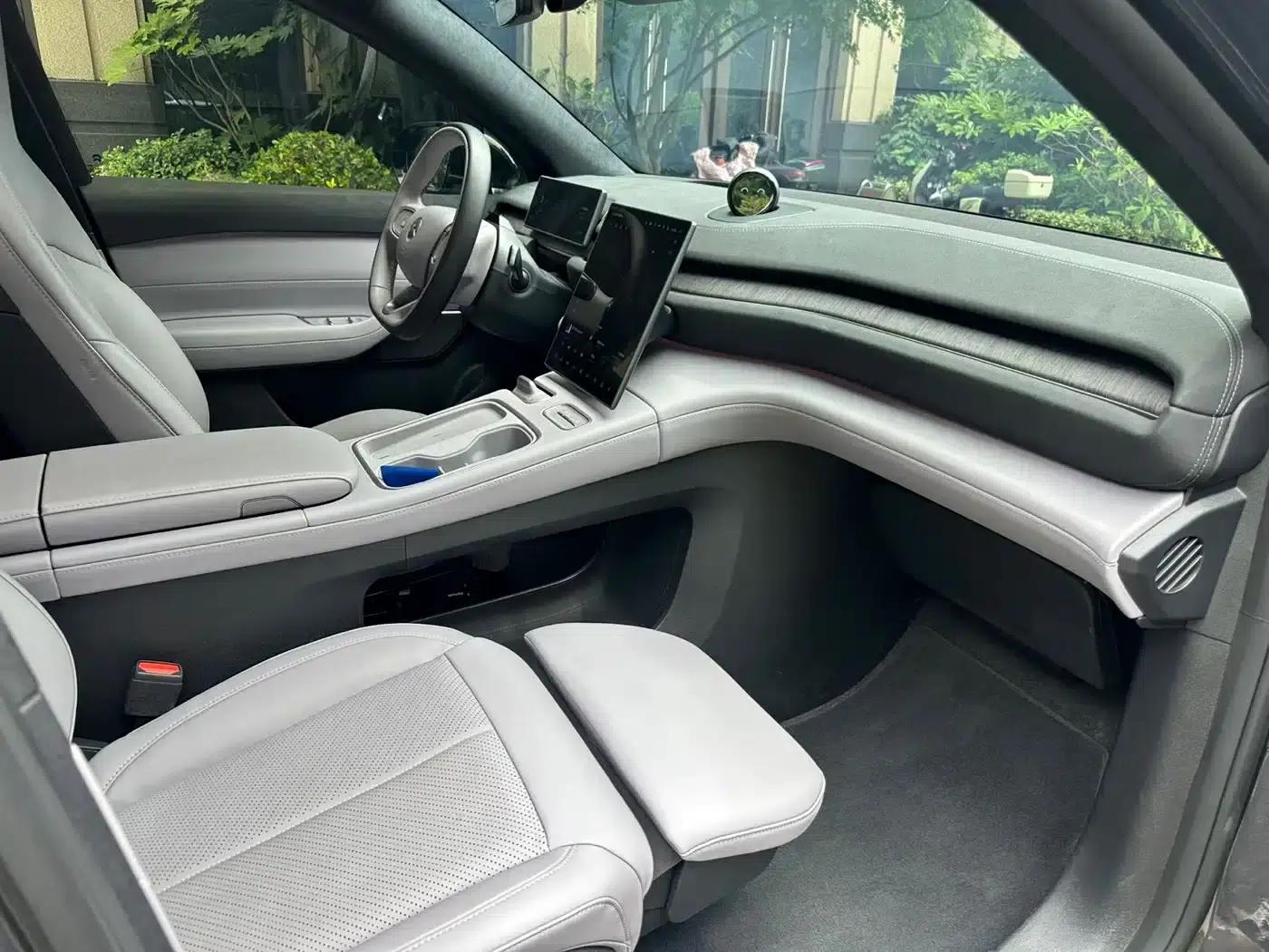 NIO EC6 2024 model 75kWh — миниатюра 7