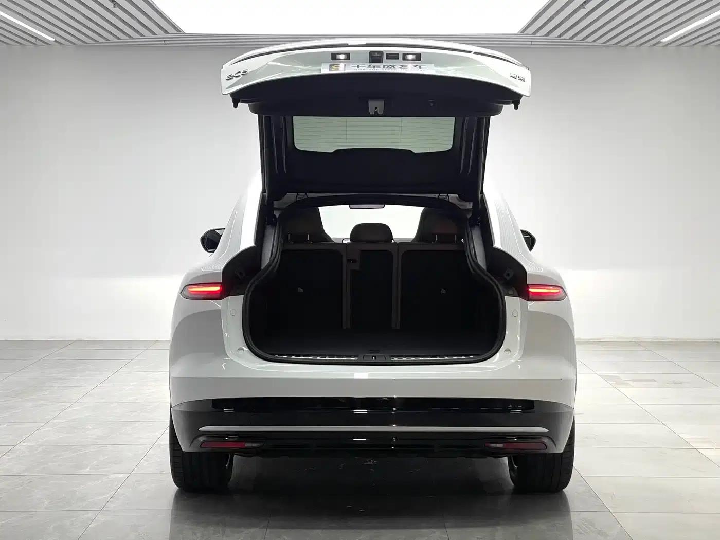 NIO EC6 2025 model 75kWh — миниатюра 10
