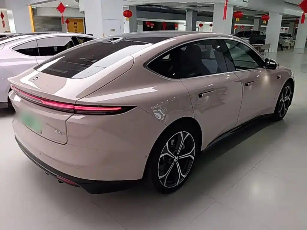 NIO ET5 2025 model 75kWh — миниатюра 7