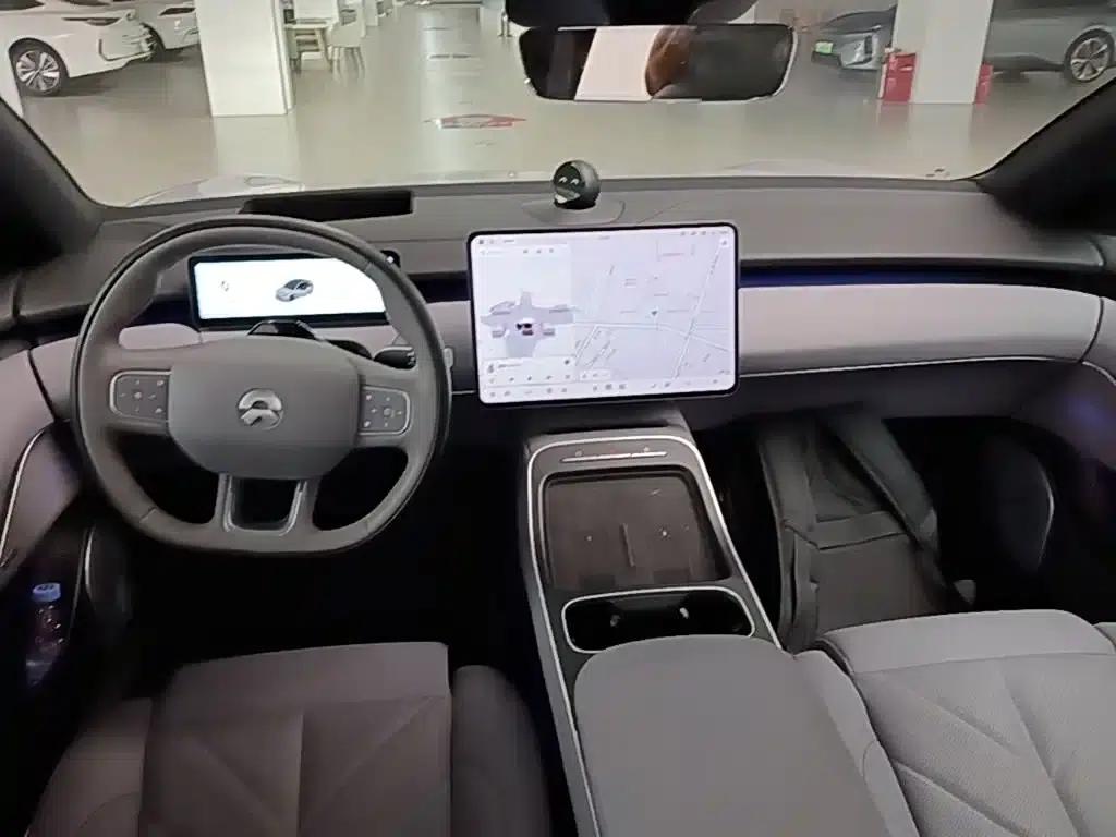 NIO ET5 2025 model 75kWh — миниатюра 10