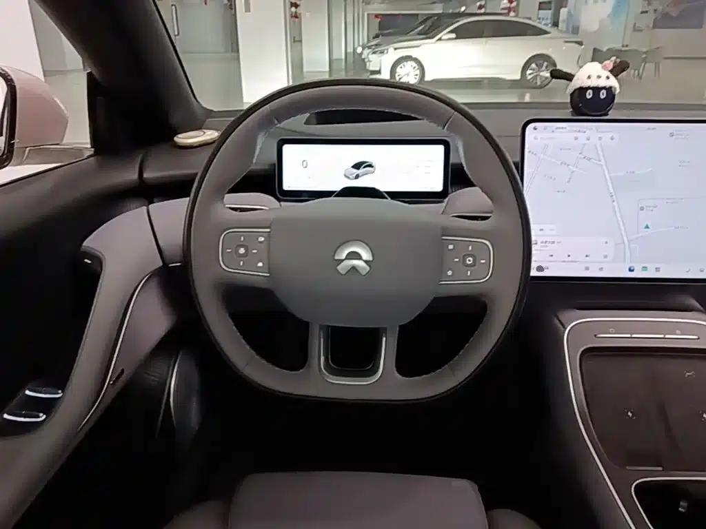 NIO ET5 2025 model 75kWh — миниатюра 11