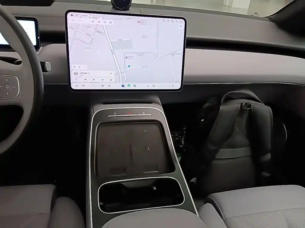 NIO ET5 2025 model 75kWh — миниатюра 13