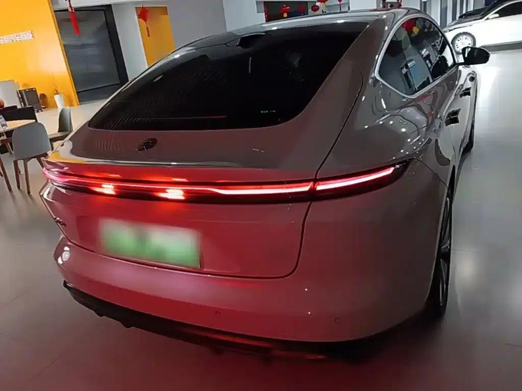 NIO ET5 2025 model 75kWh — миниатюра 6