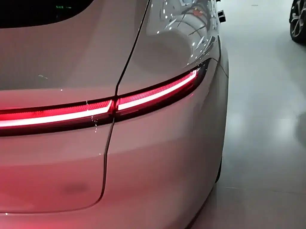 NIO ET5 2025 model 75kWh — миниатюра 8