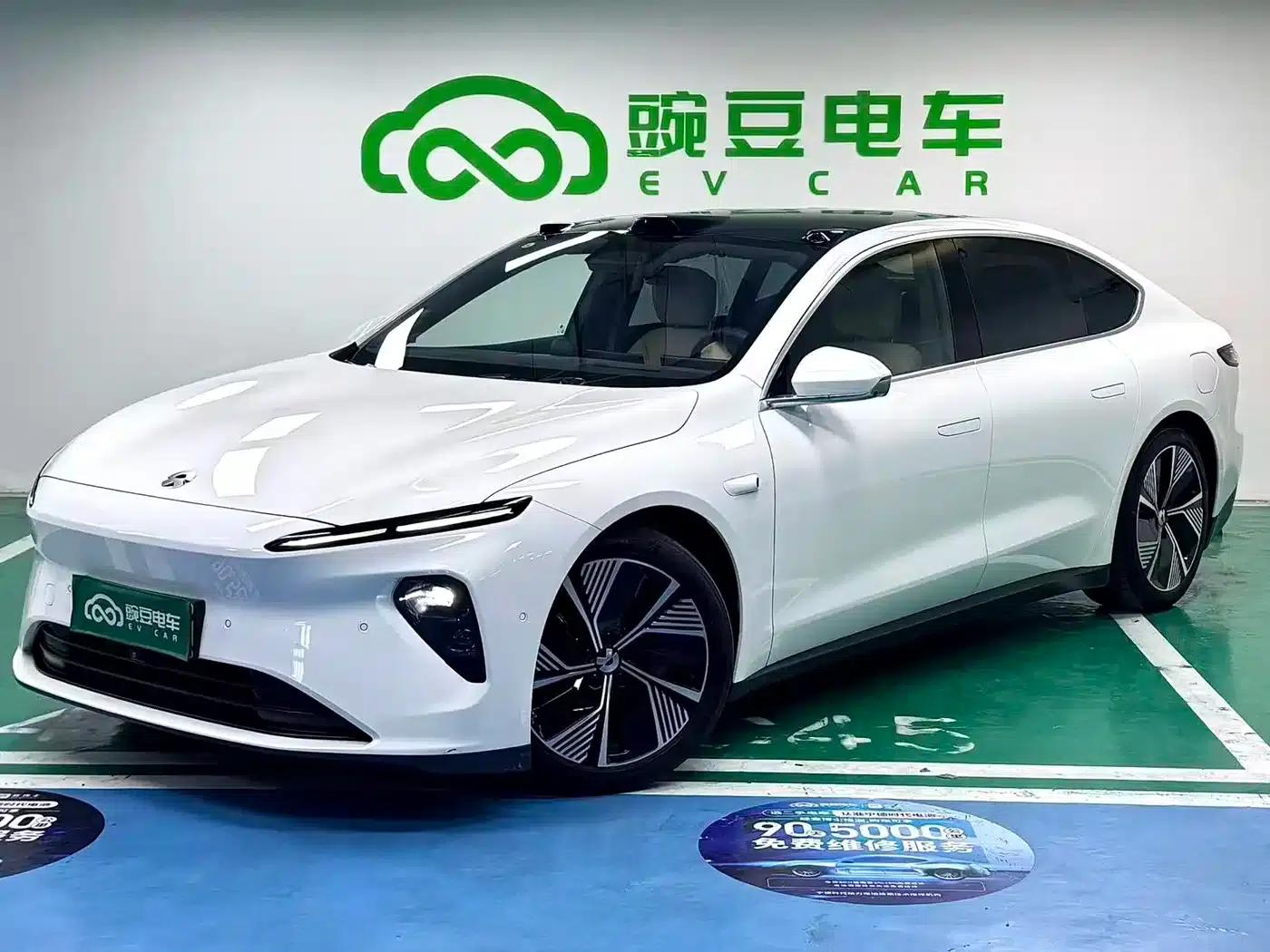 NIO ET7 2024 75kWh Executive Edition — миниатюра 1