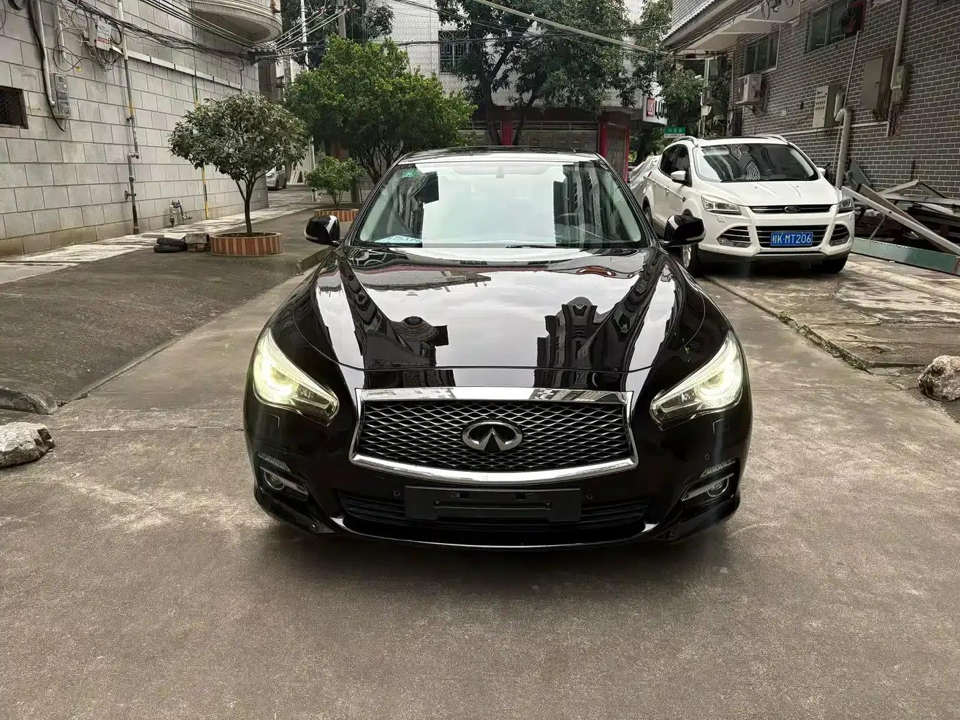 Infiniti Q50 2014 2.0T Luxury Edition — миниатюра 3