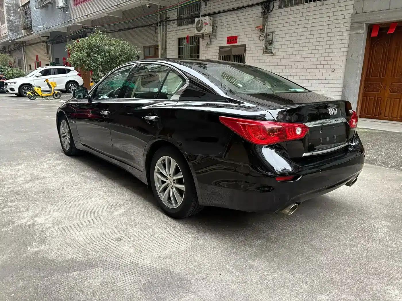 Infiniti Q50 2014 2.0T Luxury Edition — миниатюра 4