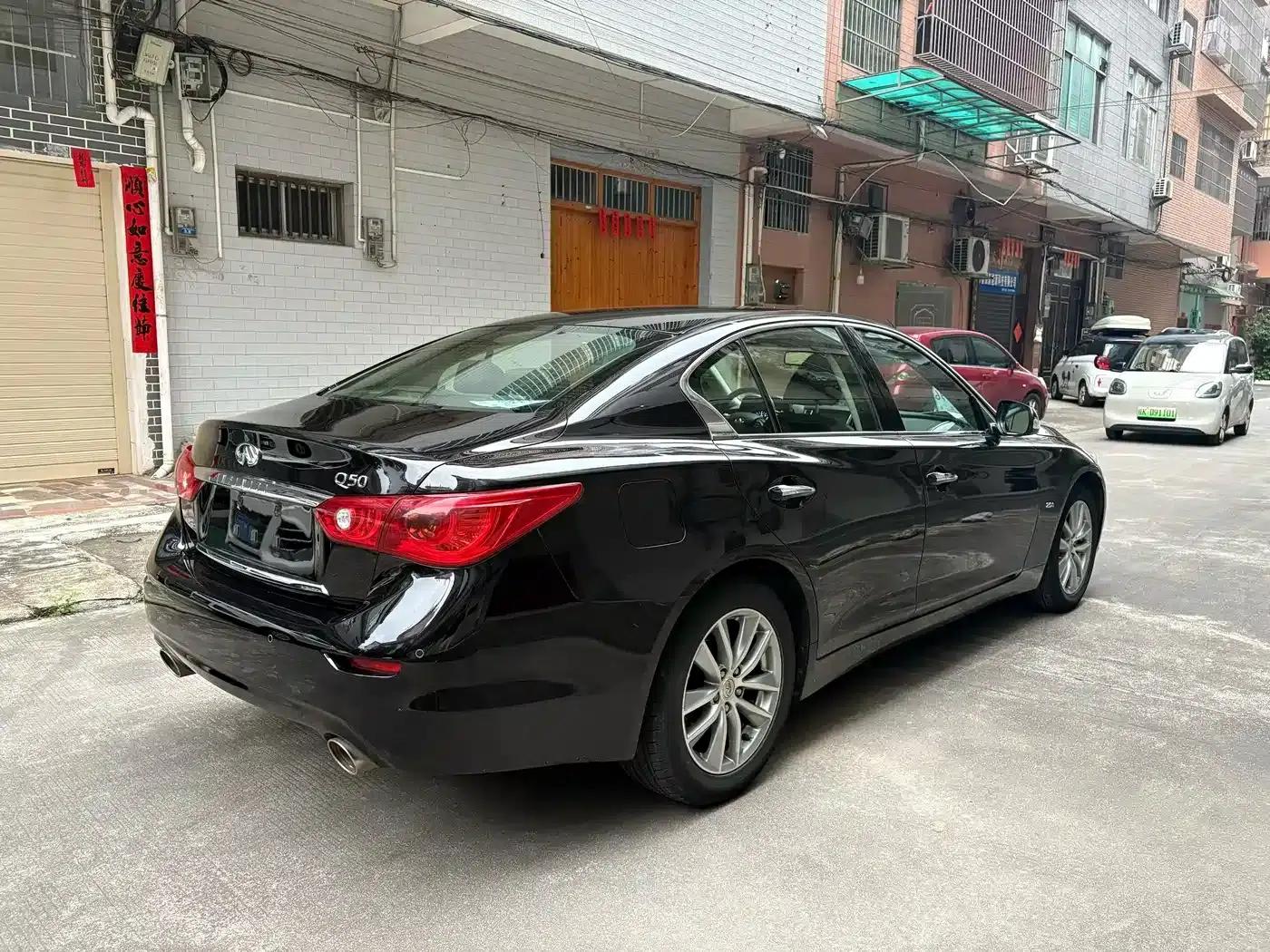 Infiniti Q50 2014 2.0T Luxury Edition — миниатюра 5