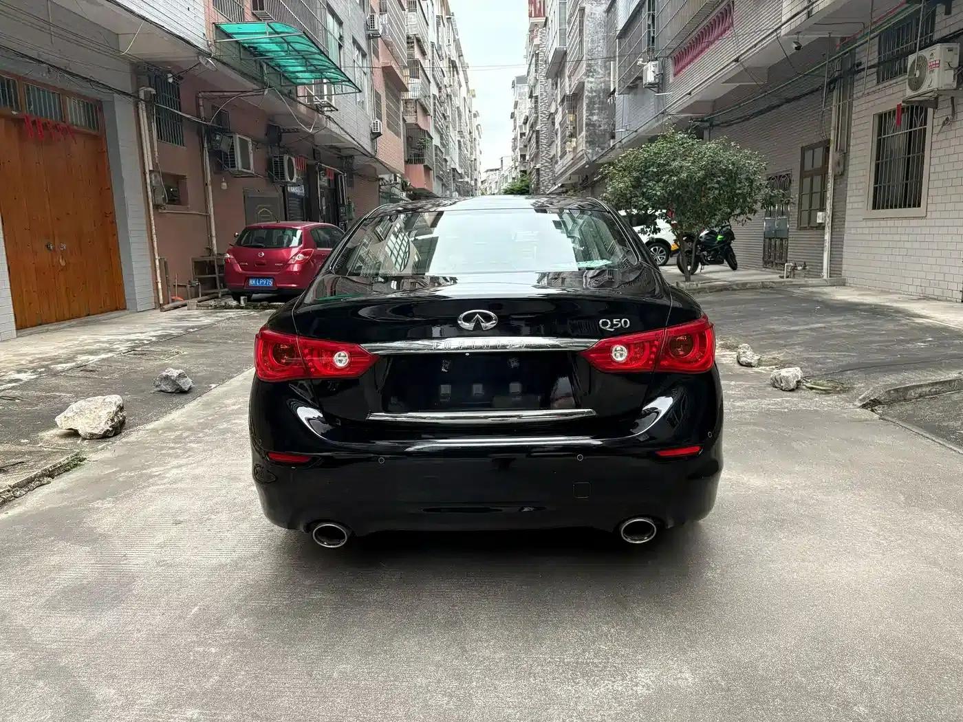 Infiniti Q50 2014 2.0T Luxury Edition — миниатюра 6