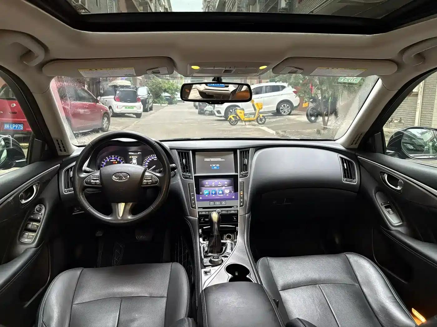 Infiniti Q50 2014 2.0T Luxury Edition — миниатюра 7