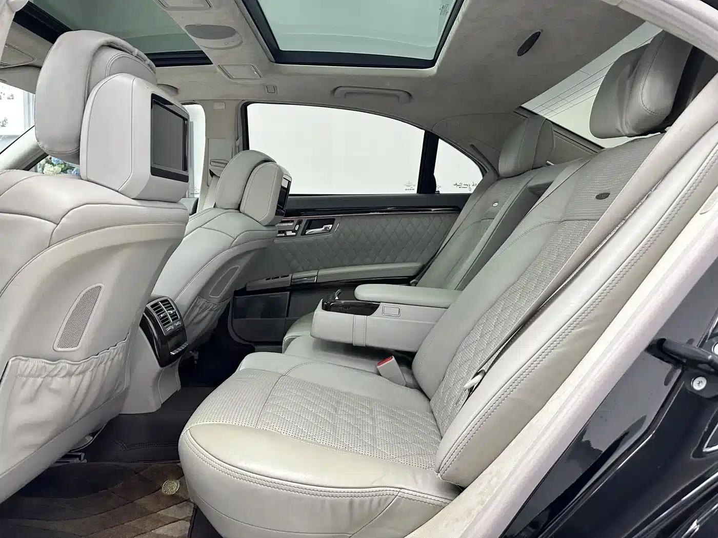 2010 Mercedes-Benz S-Class AMG S 65 — миниатюра 11